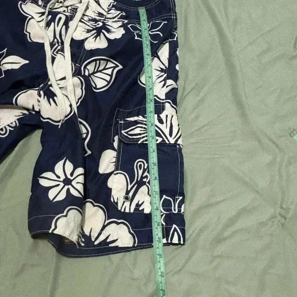 Merona swim trunks (M). Floral blue/Navy sides - Picture 7 of 14